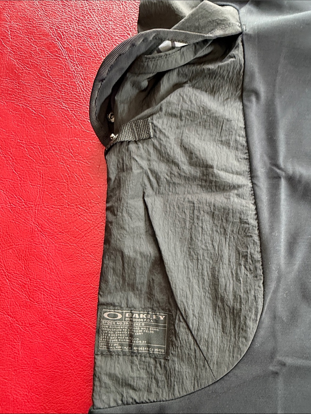 Oakley Black FGL Stealth Tee-B 1.0 - Picture 10 of 10